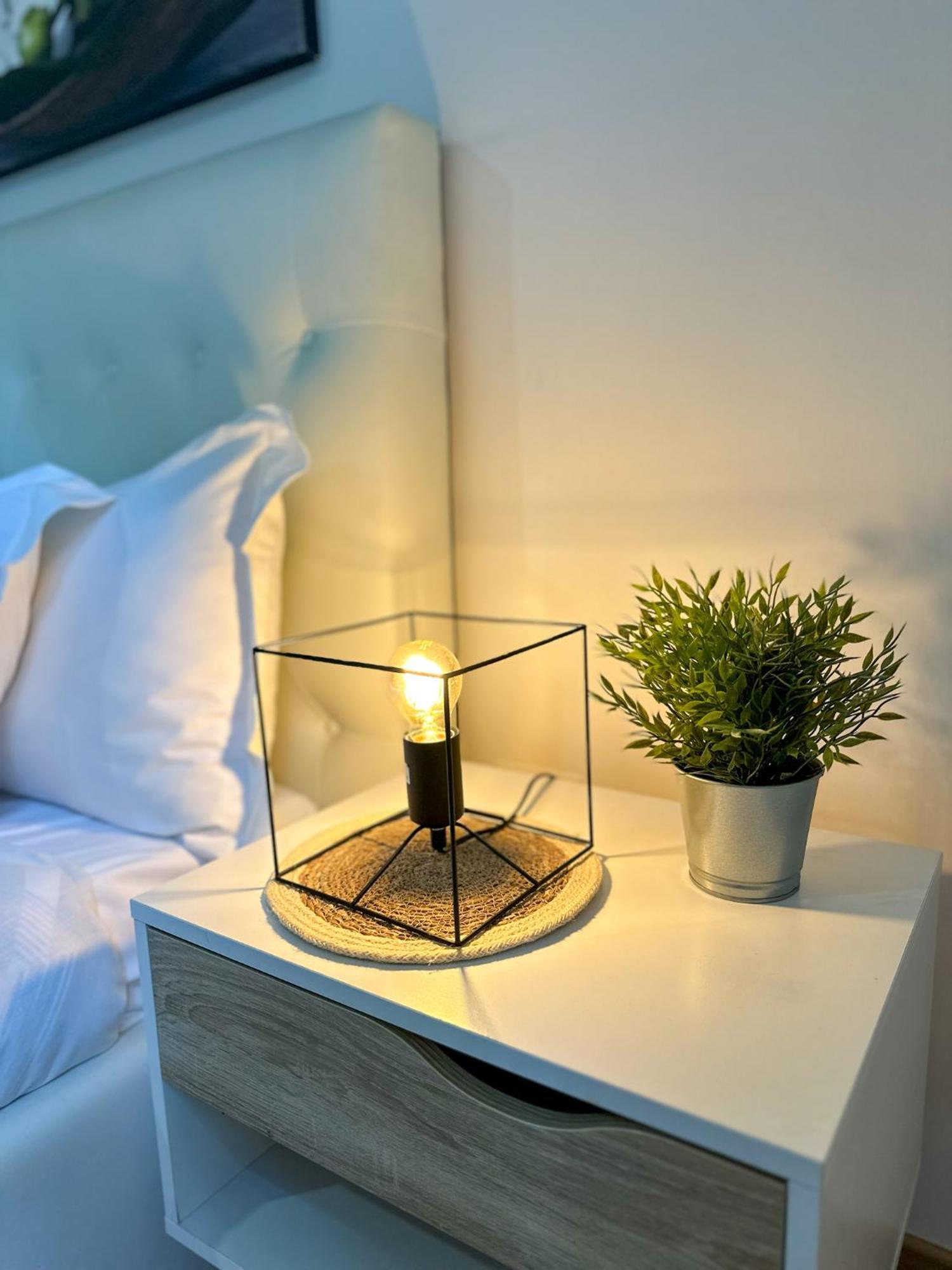 Apartment By The Colosseum - White Chic Flats ローマ エクステリア 写真